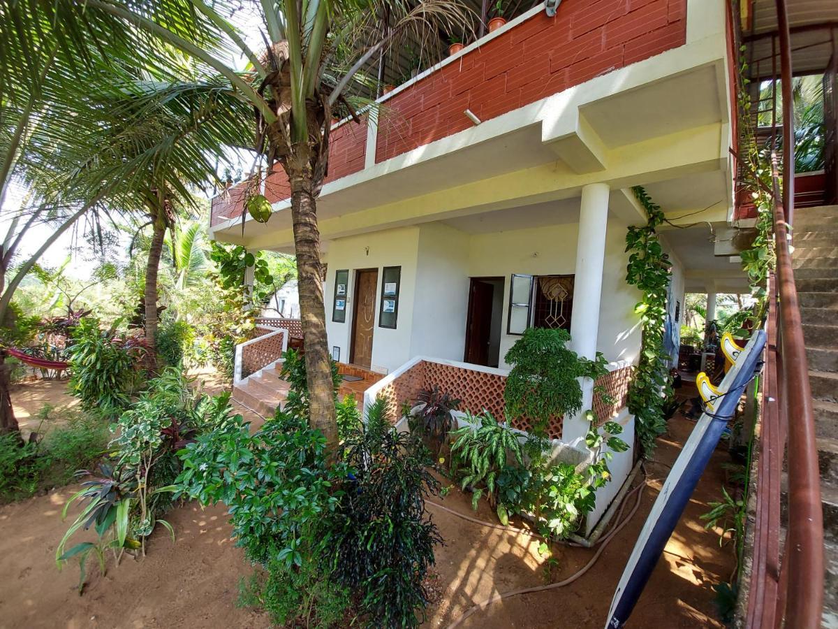 גוקרנה Cocopelli Guest House מראה חיצוני תמונה